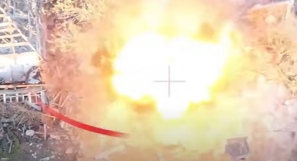 FPV drone strikes by the Paragon unit obliterated russian position / screenshot from video 