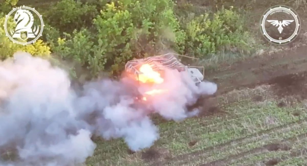 russian destroyed MT-LB armored fighting vehicle / Video screenshot