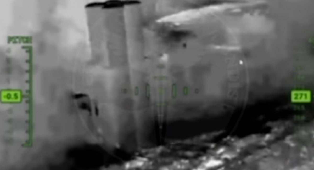 russian S-400 Triumf air defense launcher / screenshot from video 