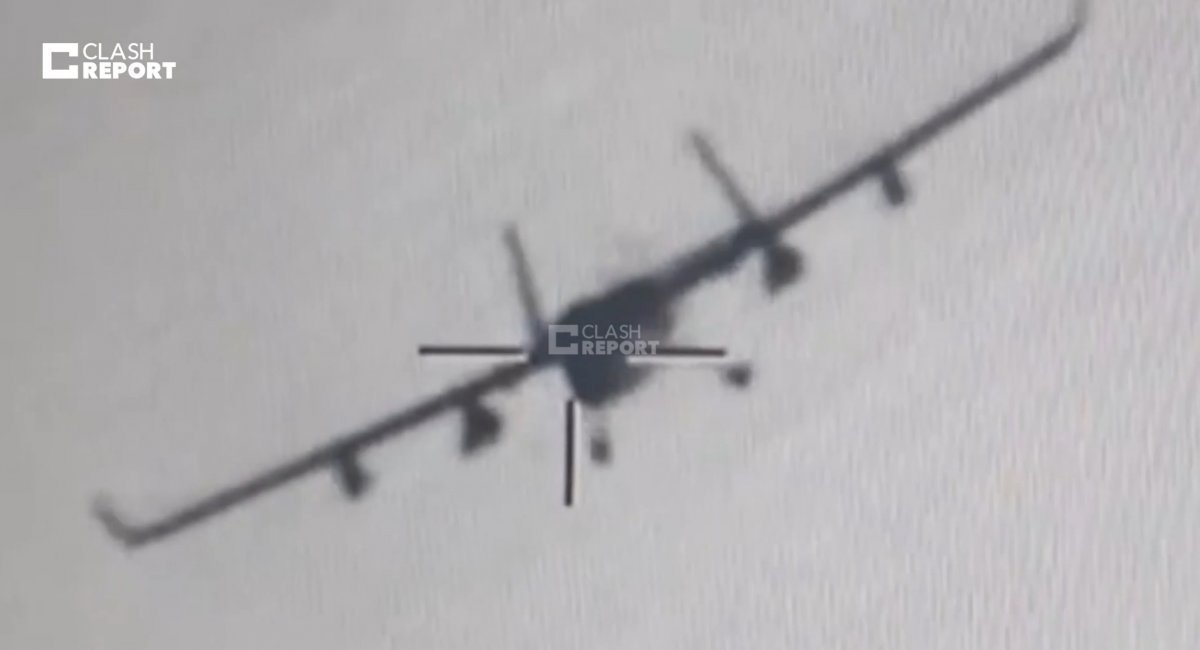 Chinese CH-95 moments before being struck by a guided missile launched by Akinci / Video screenshot