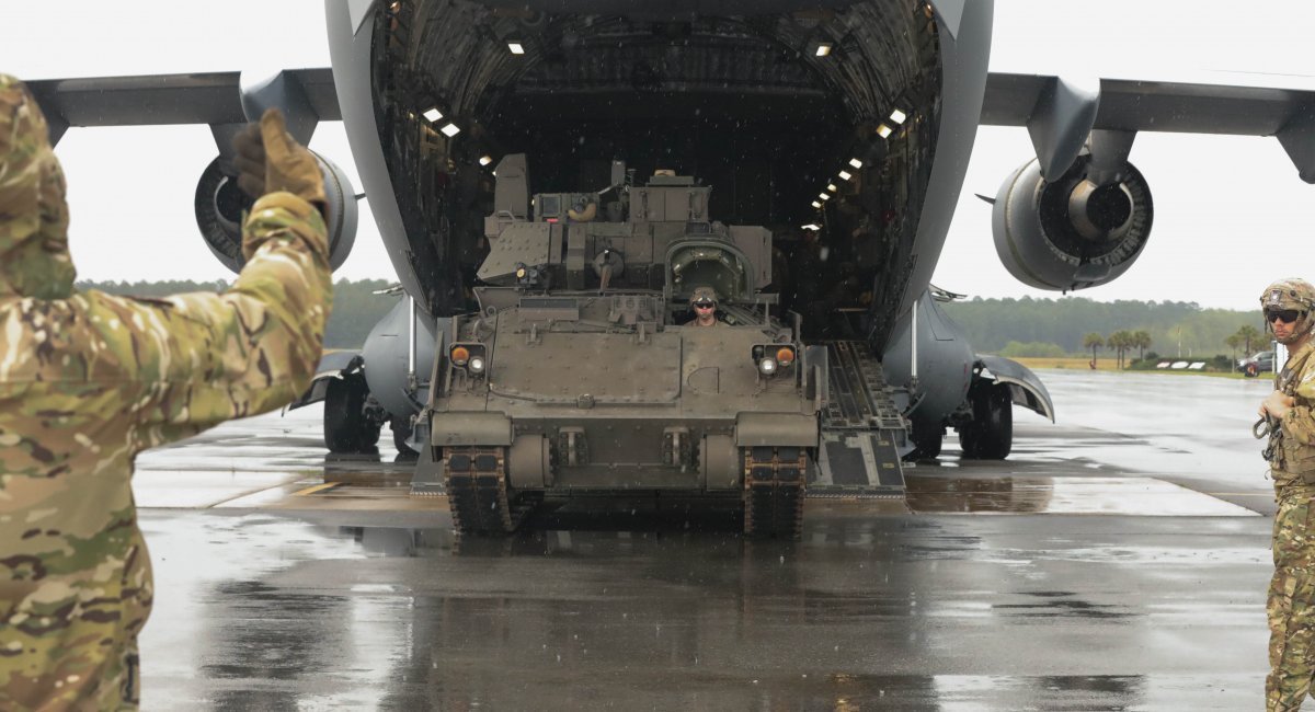 HIMARS, Bradley IFVs, Artillery Rounds: Contents of the First $1 Billion US Aid Package Revealed