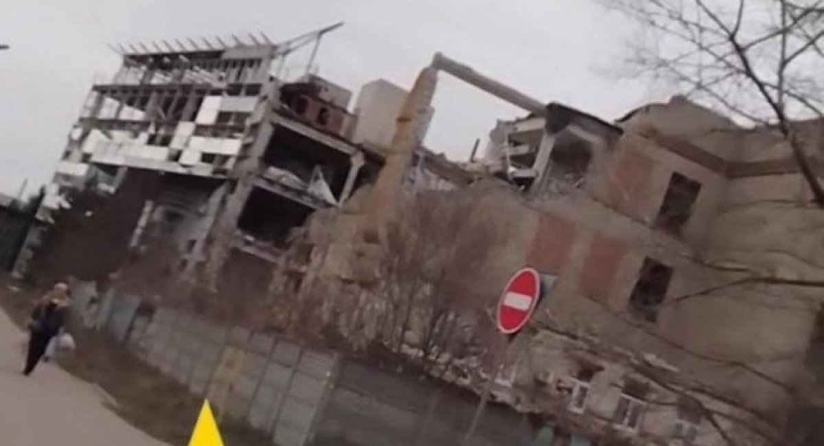 Destroyed plant in Luhansk, where russians store their ammunition / Photo credit: the Atesh partisan movement