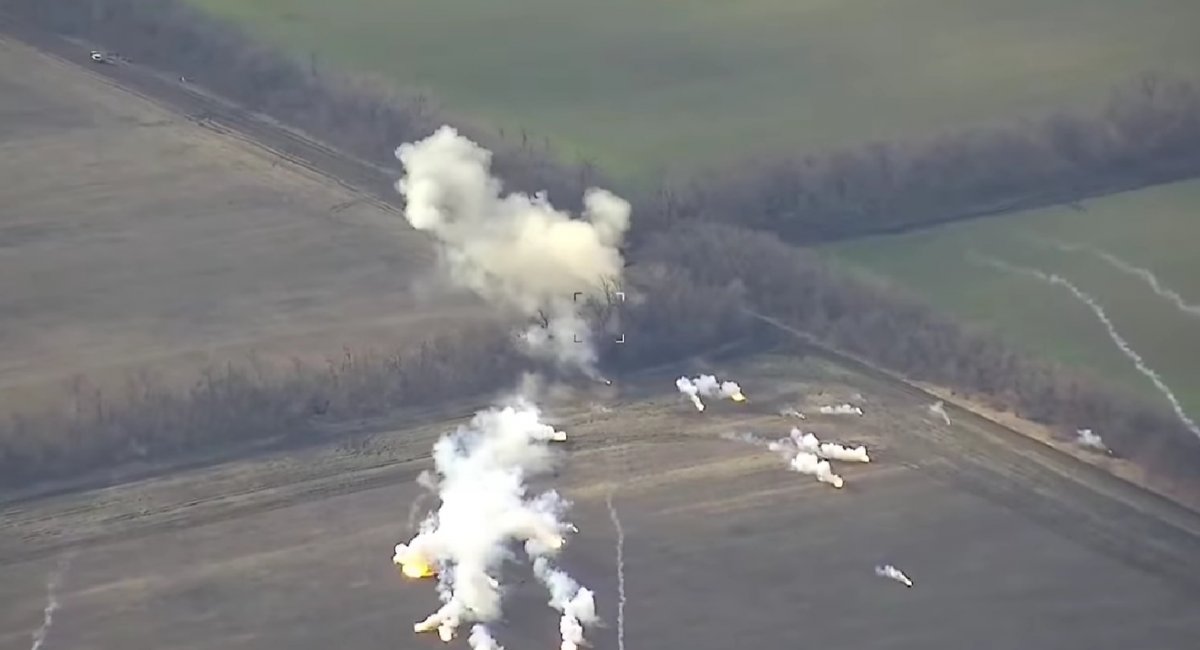 Destroyed russian BUK-M1 SAM system / Video screenshot