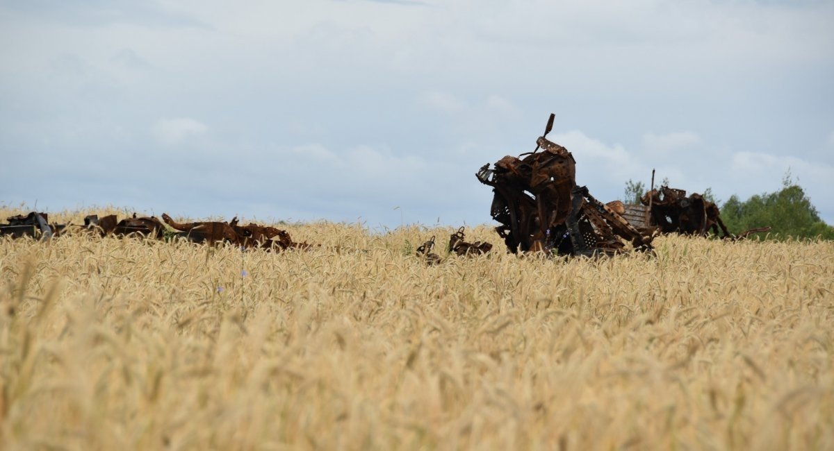 Ukrainian Soil Absorbs russian Armor / Photo credits: Operational Command North