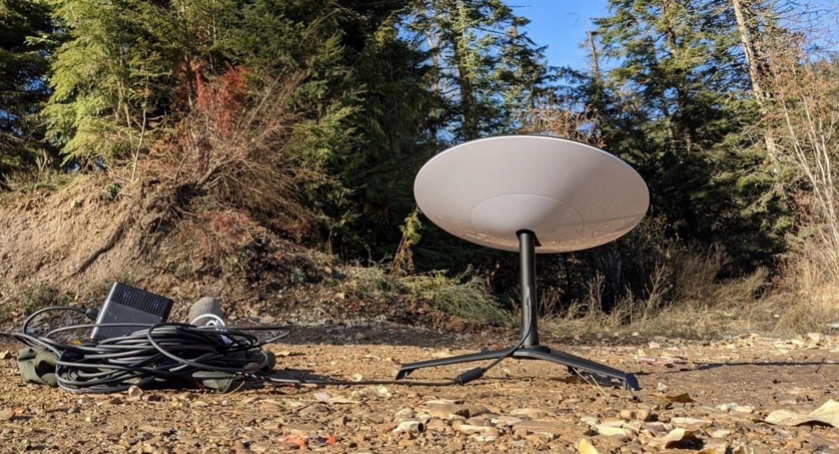 The Starlink terminal and antenna / open source 