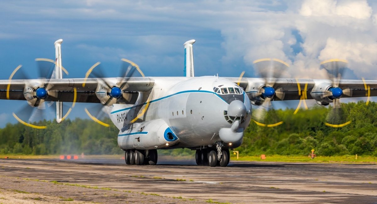 russian An-22 military transport aircraft / open source 