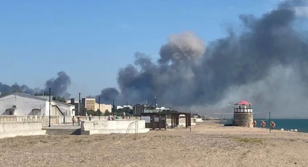 Smoke rising from the site of the blast at Saky airfield / Photo credit: TSN.ua