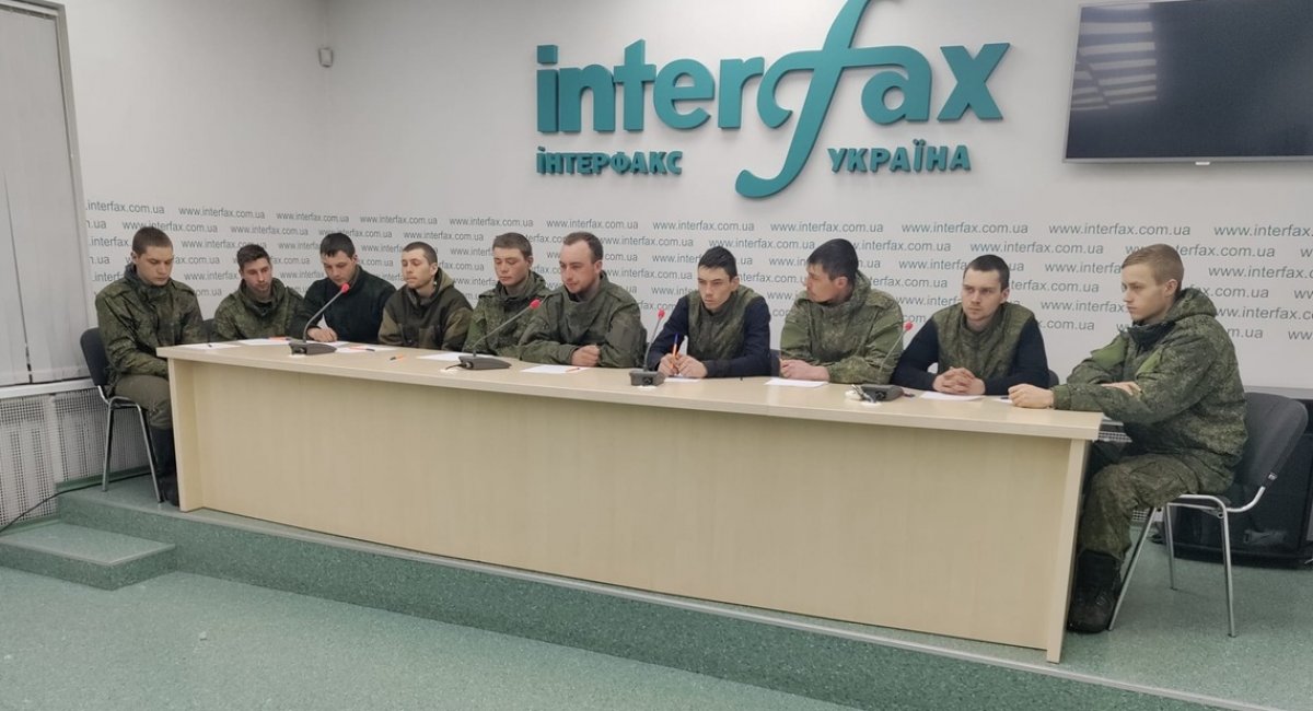 Captive Russian servicemen at a press conference at Interfax-Ukraine