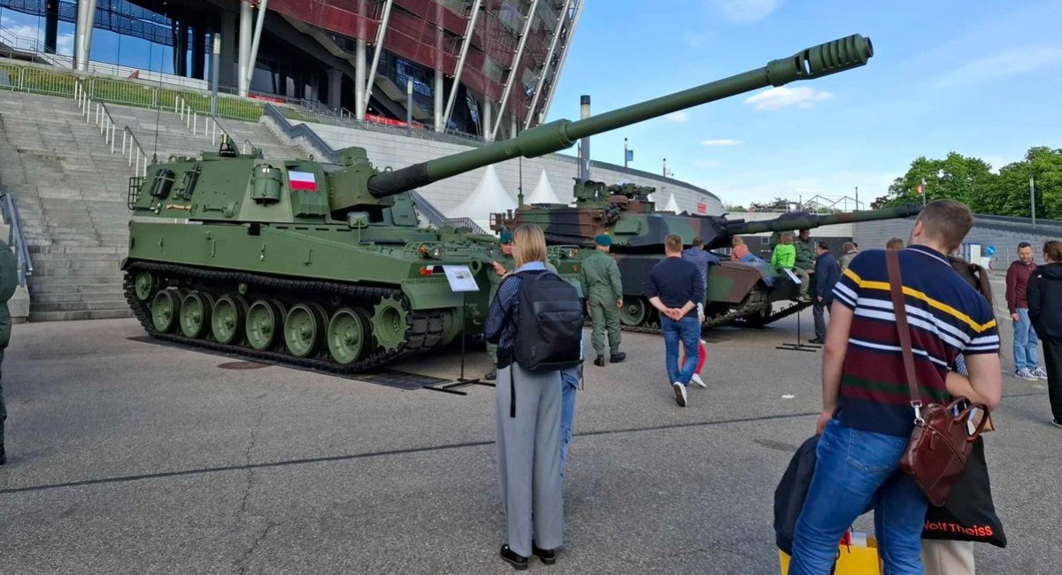 On the occasion of the Defence24 Days conference, a military exhibition opened at the PGE Narodowy Stadium in Warsaw / Photo: social media user X Kristof @That2ndKristof