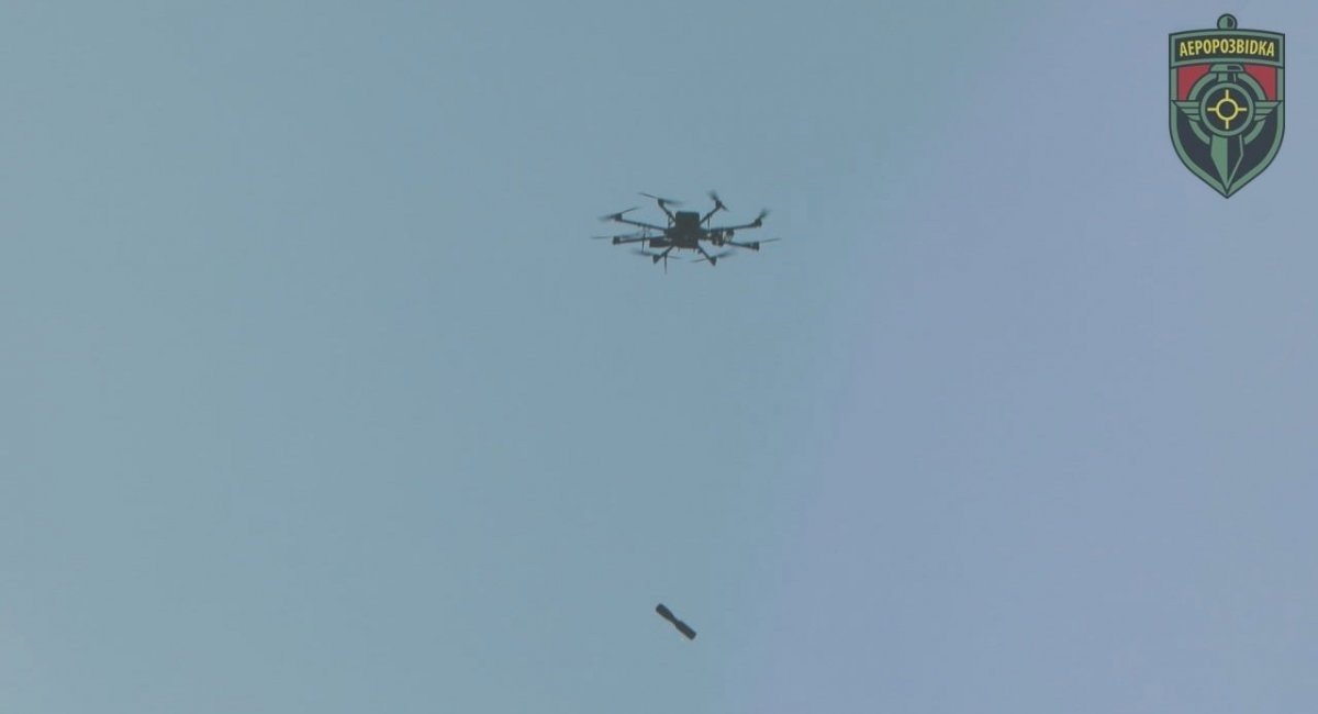 ​Ukraine’s R18 Strike Drone droping RKG-1600 Minibombs