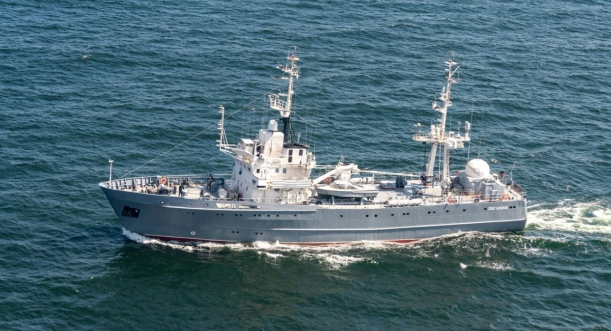 russian Zhigulevsk spy ship