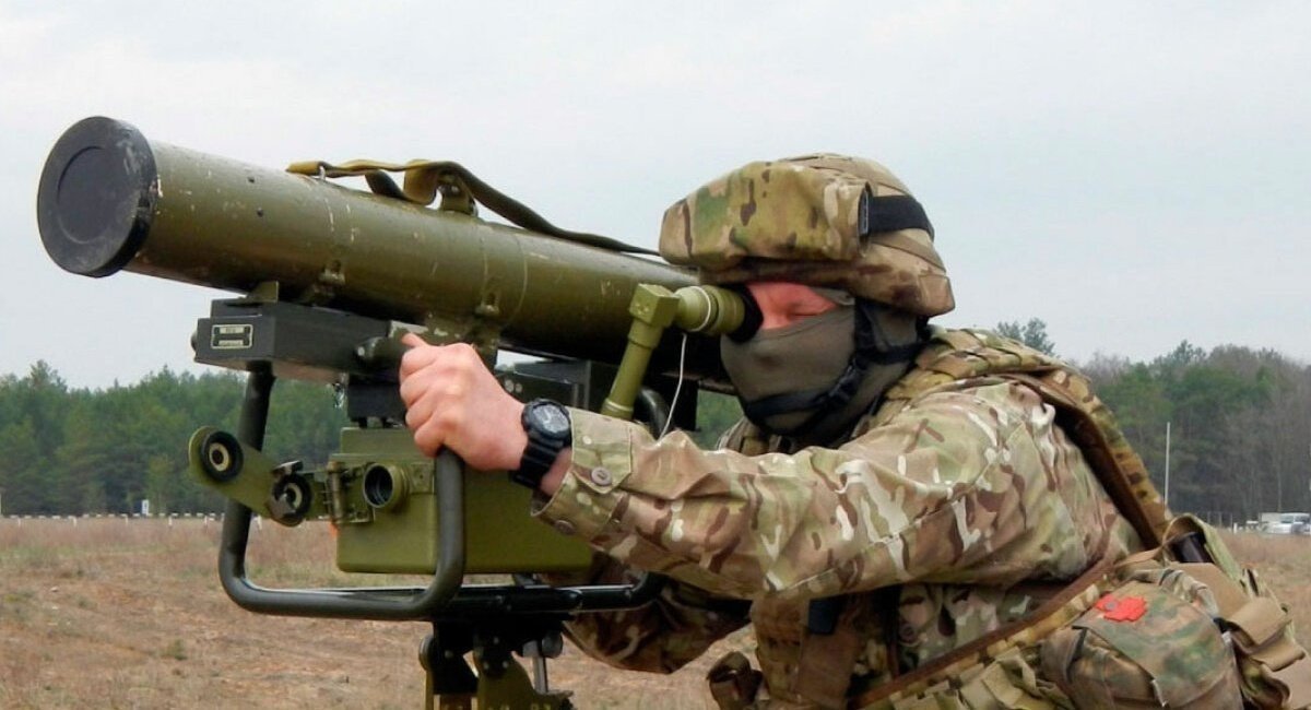 RK-3 Corsar is a Ukrainian portable anti-tank guided missile developed by "Luch" State Kyiv Design Bureau