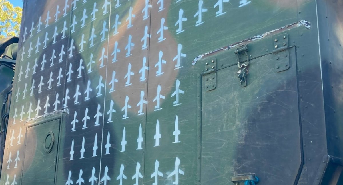 The markings on the S-125 Newa-SC surface-to-air missile system / Photo credit: Ukraine's East Air Command 