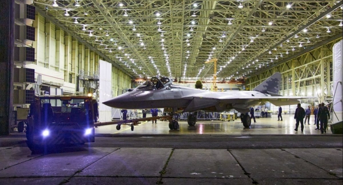 russian Su-57 fighter aircraft is rolled out of the workshop / Open source illustrative photo