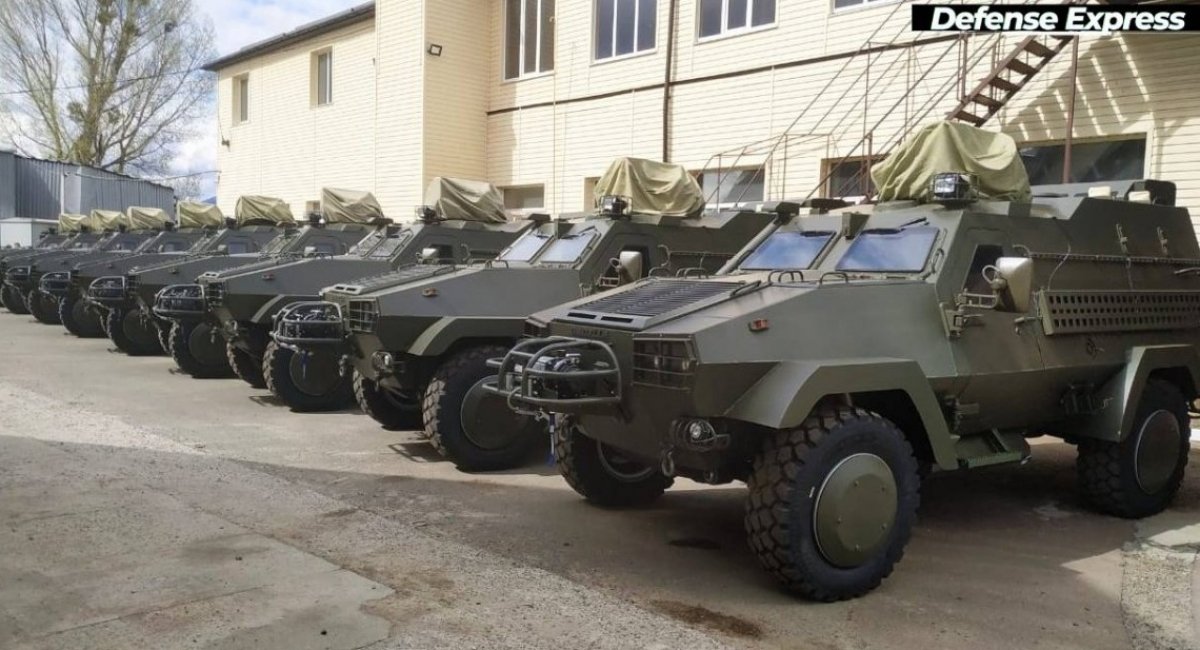 Ukrainian Army Takes Delivery of Another Shipment of Oncilla 4x4 L2014-UD APC Vehicles 