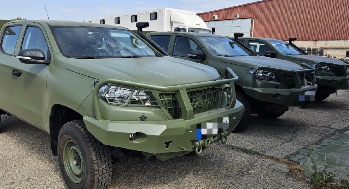 Spain Orders 4,500 Peugeot-Based Tactical Trucks After Disastrous Santana Left 86% Broken in Combat