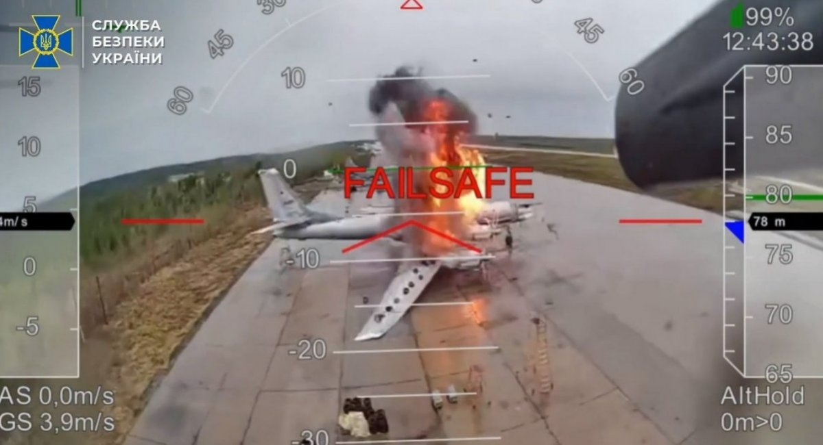Illustrative photo: a Tu-95MS strategic bomber destruction by Ukrainian FPV drones during Operation Spider Web / Photo credit: Security Service of Ukraine