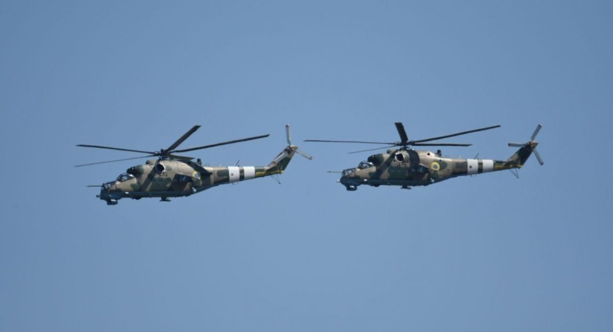 A pair of Mi-24P attack helicopters of the Land Forces of Ukraine / Open source illustrative photo