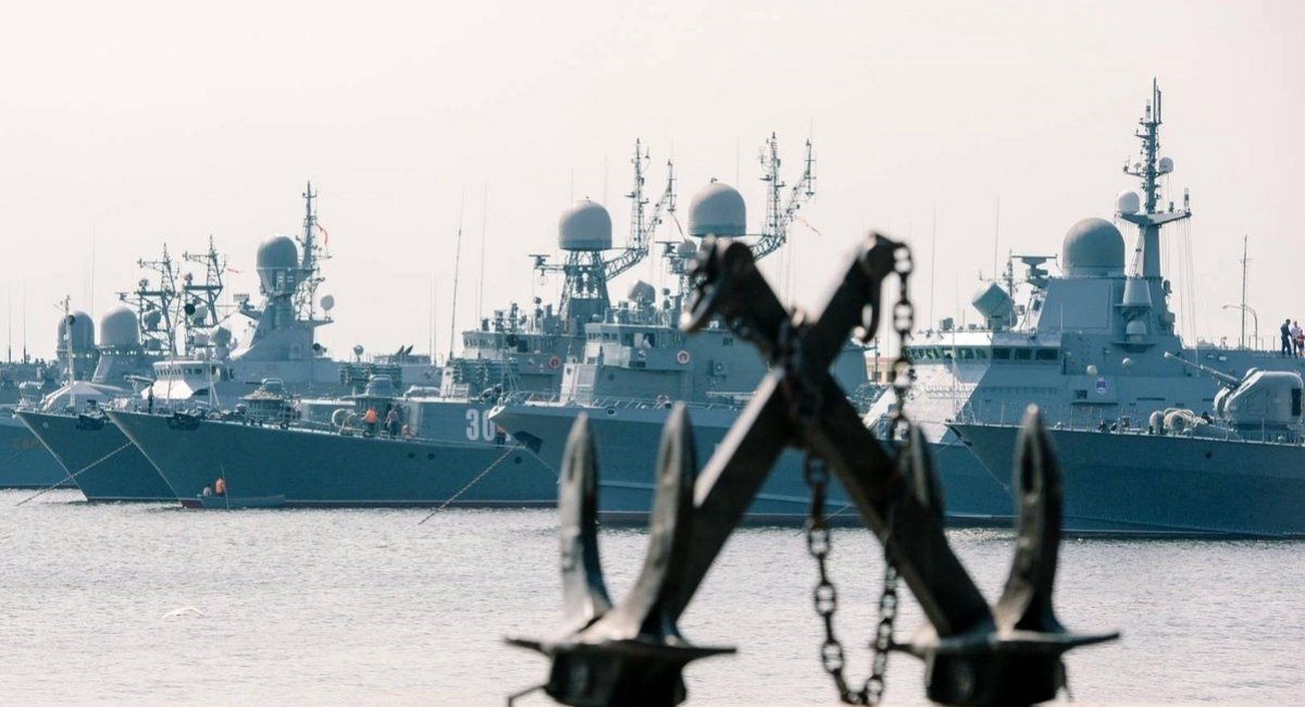 ​Not a Retreat But a Change of Tactics: russia Explains Relocation of Warships Further in the Sea of Azov