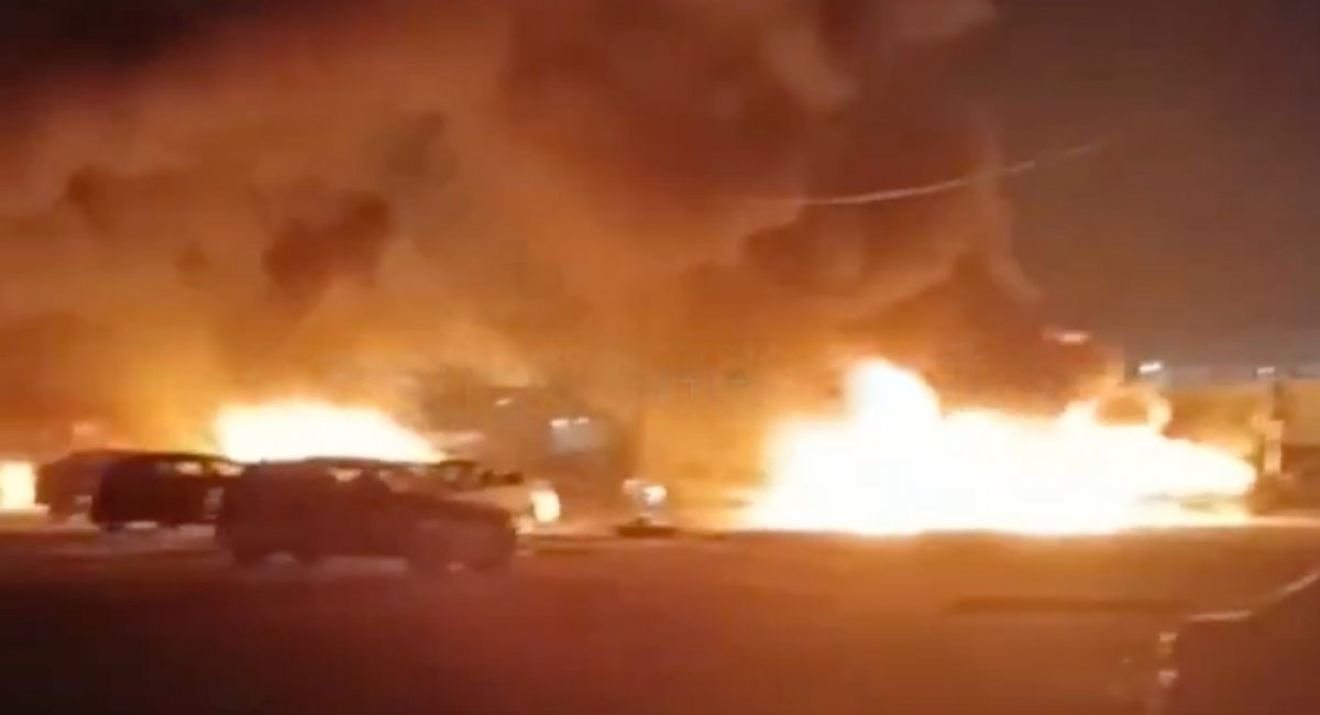 Massive Ukrainian UAS strikes force airport closures and railway suspensions in Moscow / screenshot from video 