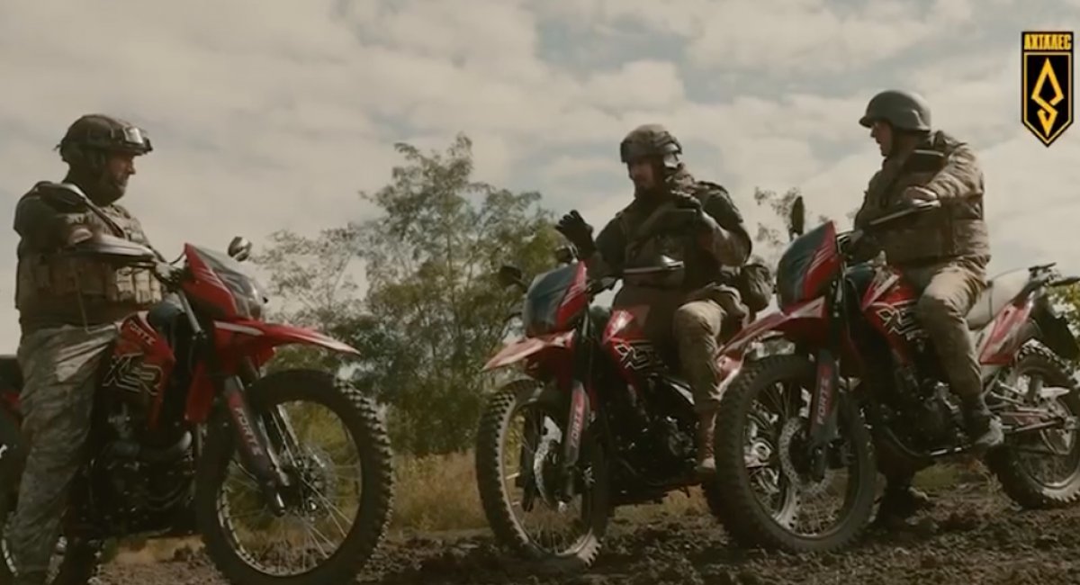 The 429th Regiment has introduced motorcycles to boost mobility and safeguard drone operators on the front line / screenshot from video 