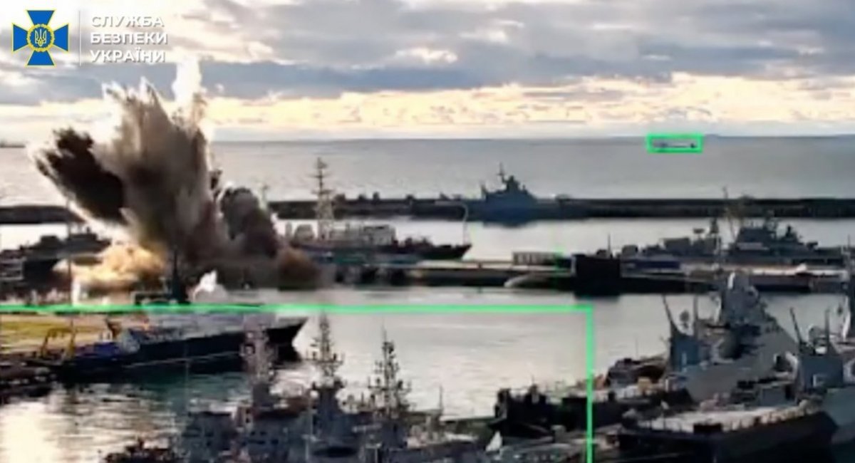 russian Varshavyanka-class submarine / screenshot from video