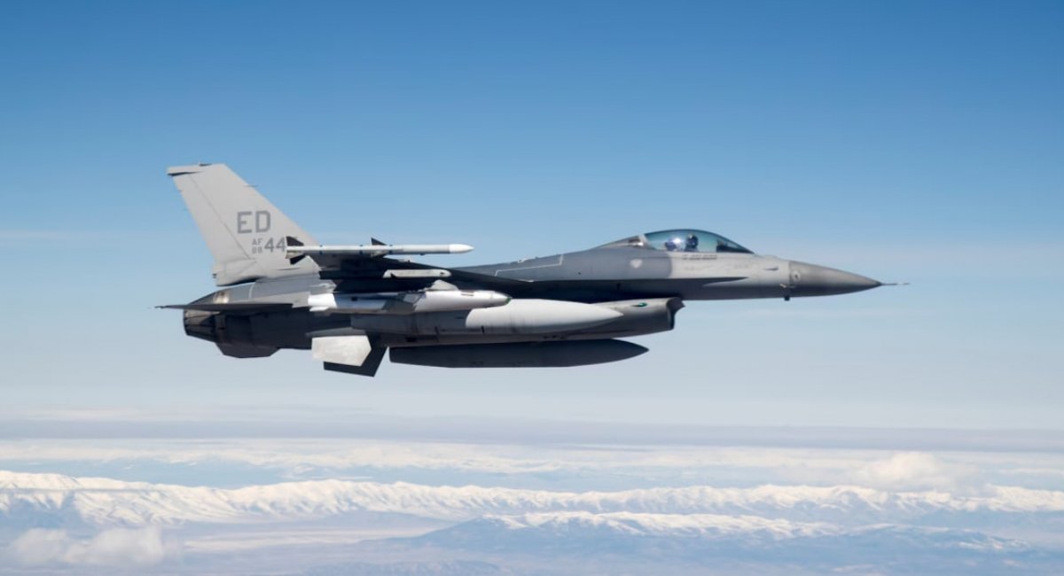 JSM on an F-16 / Open-source photo
