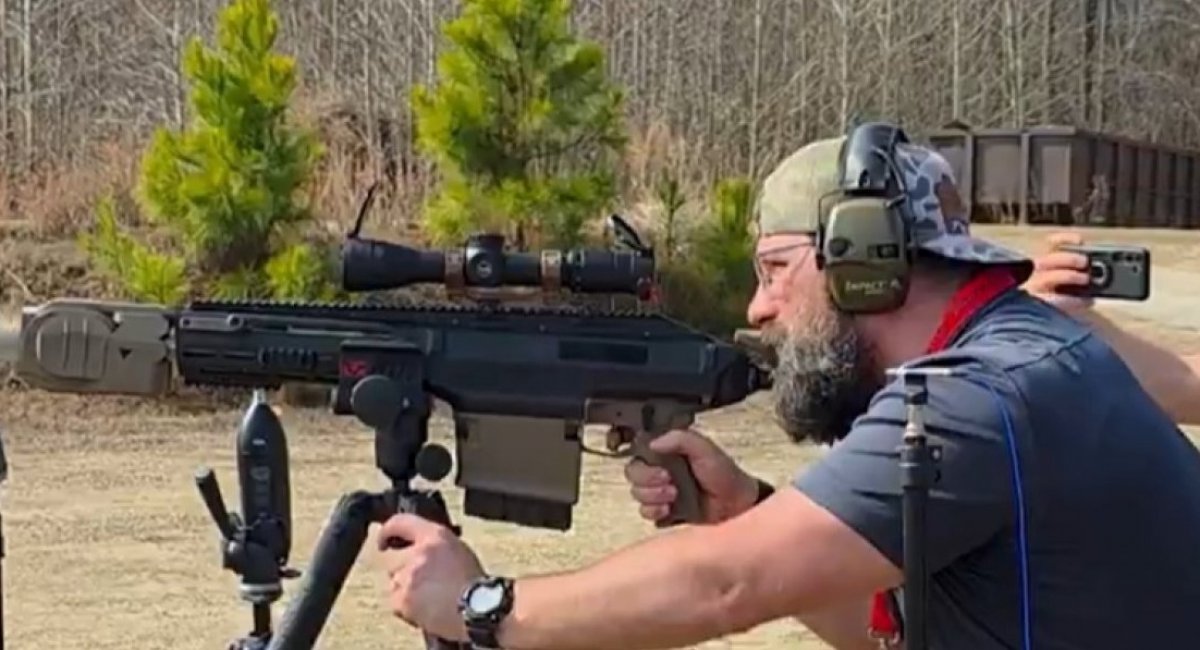 A shot from the MTL-30 high-precision grenade launcher with a multifunctional muzzle device / Frame from the FN America video