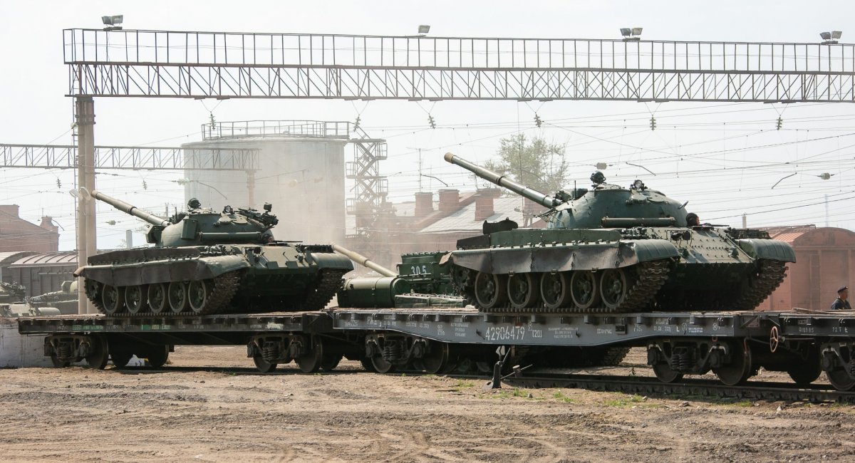 Illustrative photo: Russians were deploying the Khrushchev-era T-62 tanks to fight in Ukraine / Photo credit: the official website of the Buryatia Republic of the Russian Federation