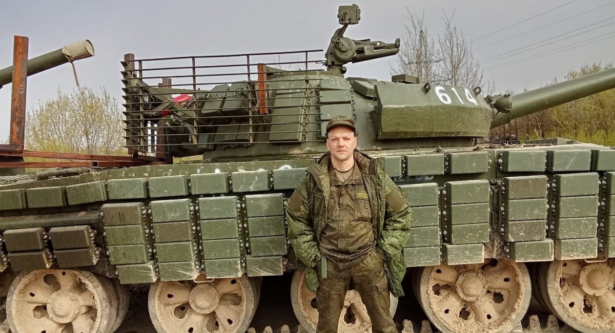 Xe tăng chiến đấu chủ lực T-62M của quân chiếm đóng Nga với lớp bảo vệ bổ sung / Ảnh từ các nguồn của Nga