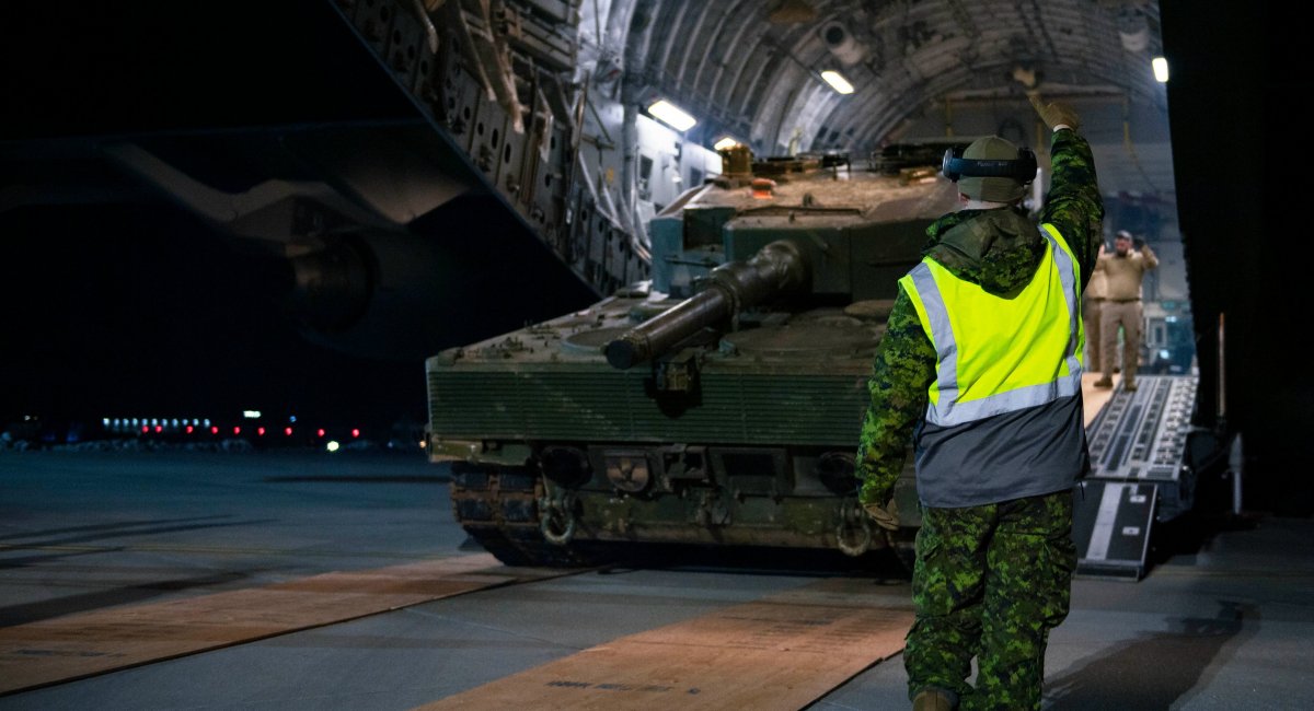 The first footage of Canadian Leopard 2 tank sent for Ukraine after it arrived in Poland was shared by Minister of National Defense of Canada Anita Anand on her Twitter
