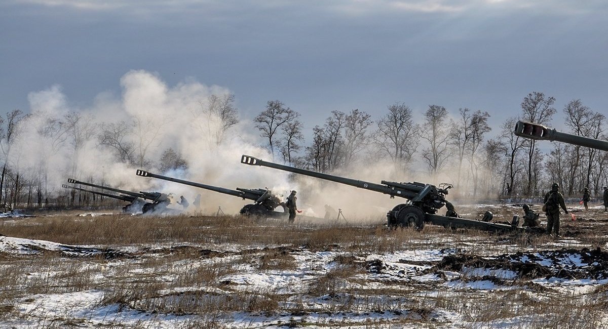Illustrative photo: russians fire Msta-S howitzers / Achive photo