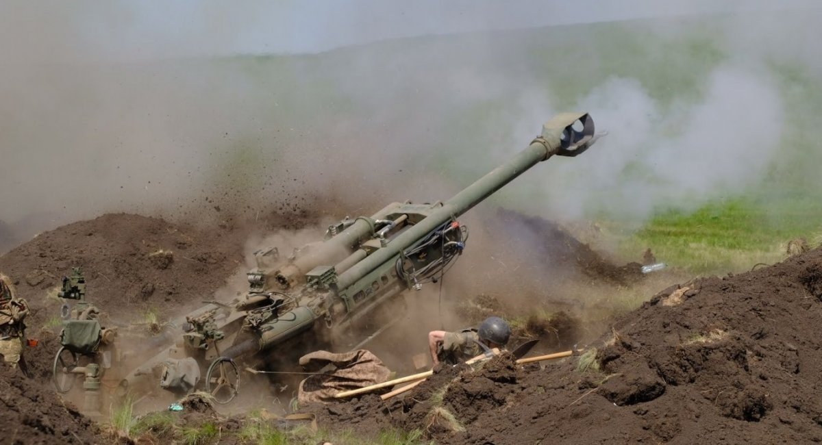 Warriors of the Armed Forces of Ukraine fire from an American M777 howitzer / Photo from open sources