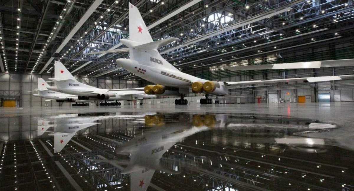A demonstration of four Tu-160M bombers in a hangar at the Kazan Aviation Plant, February 2024 / Open source illustrative photo 