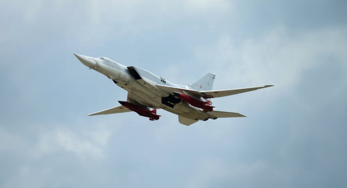 A russian Tu-22M3 carrying Kh-32 missiles / Open-source illustrative photo