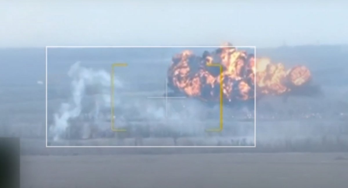 Russian Su-25 Grach jet on fire / screenshot from video 