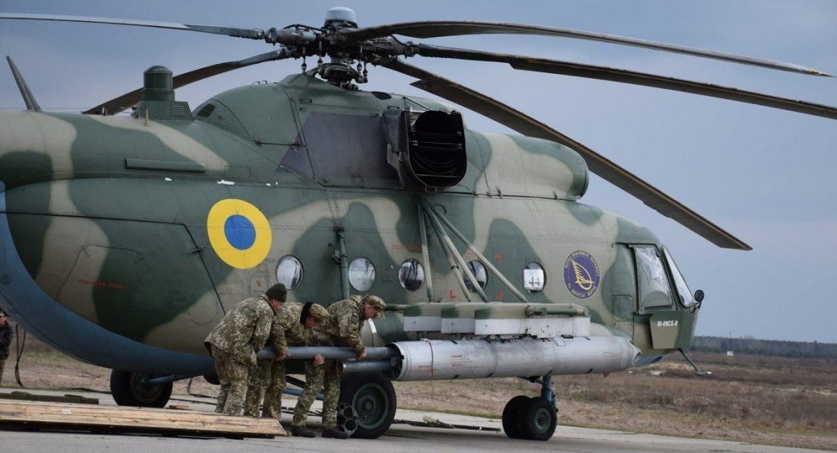 Ukraine's Mi-8MSB-B with C-13 unguided missiles during tests, April 2021 / Open source photo