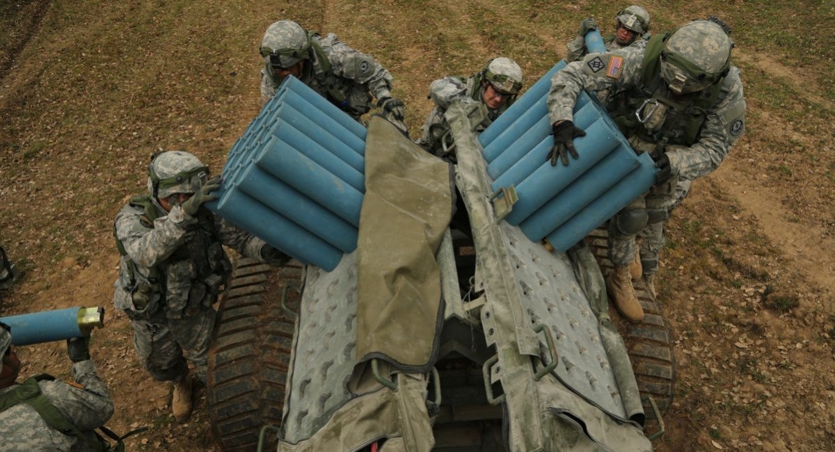 M136 Volcano ona truck chassis: anepisode of personnel training in the United States / Illustrative photo credit: U.S. Department of Defense