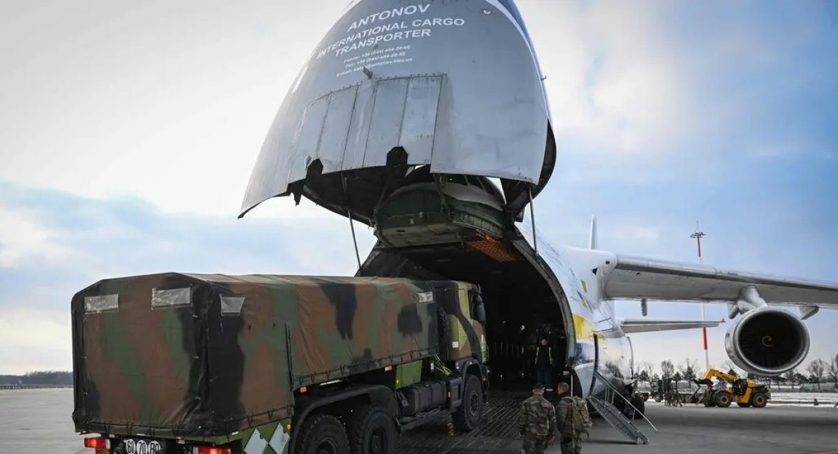 French military equipment is unloaded from a freight airplane at Mihail Kogalniceanu Air Base in Romania last Thursday / Photo credit: Daniel Mihailescu/Agence France-Presse — Getty Images