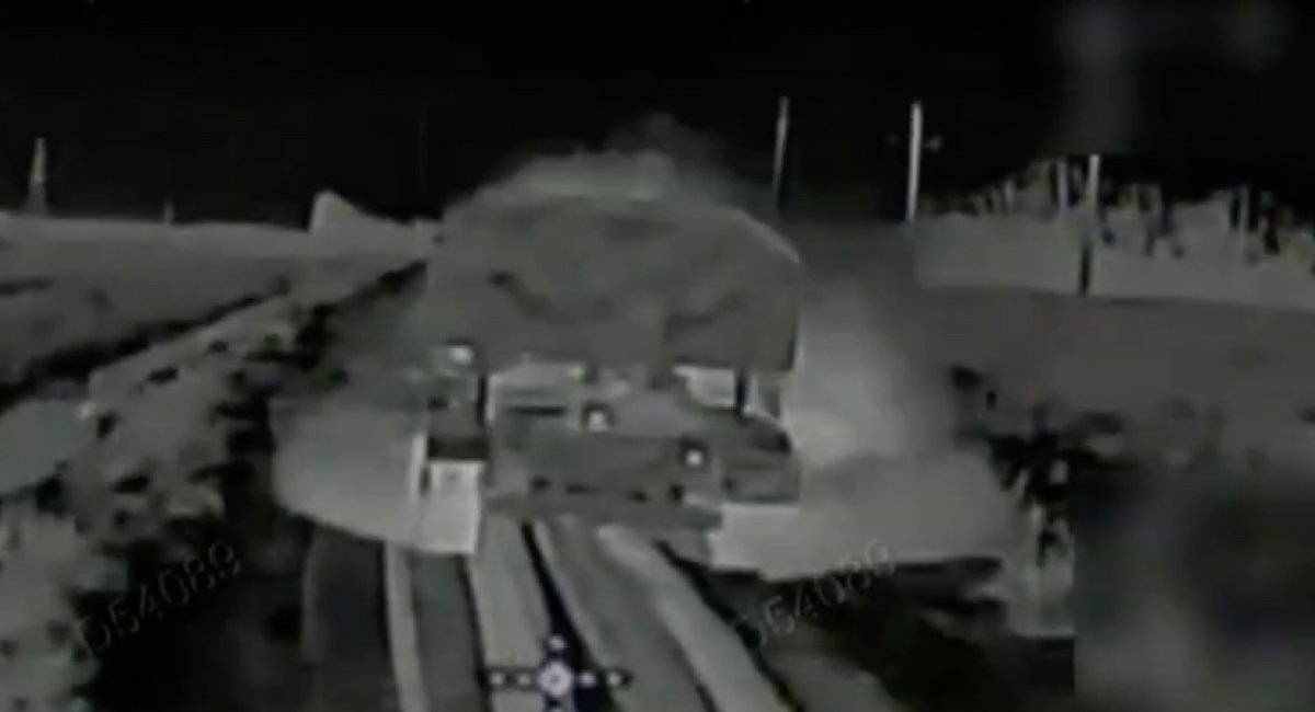 russian TOS-1A Solntsepyok heavy flamethrower system / screenshot from video 