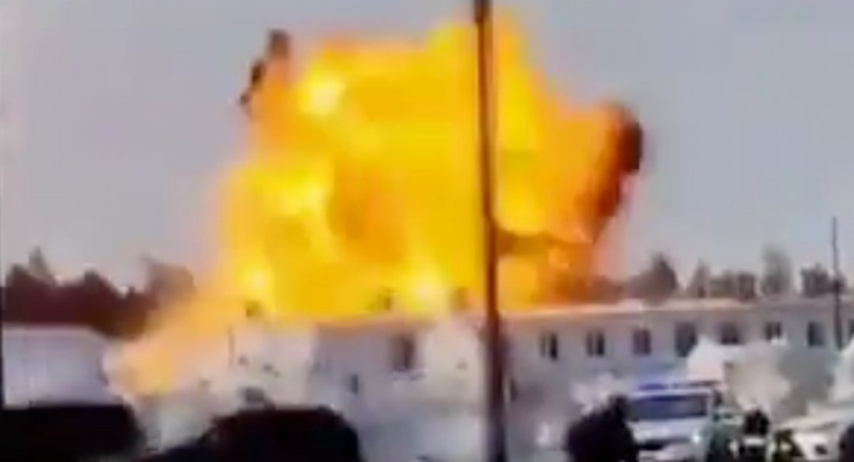 The moment of explosion / screenshot from video 