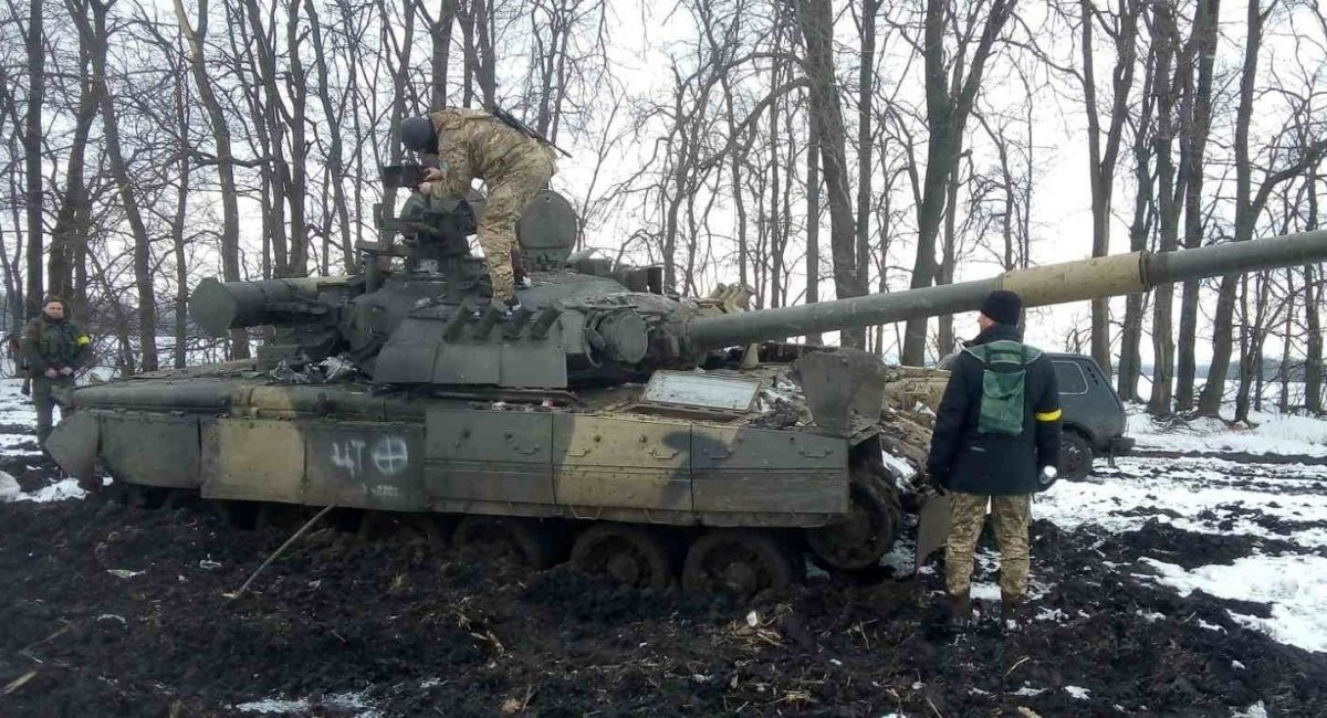 Russian tanks are trophies for Ukrainian defeders / Photo credit: Open source photo