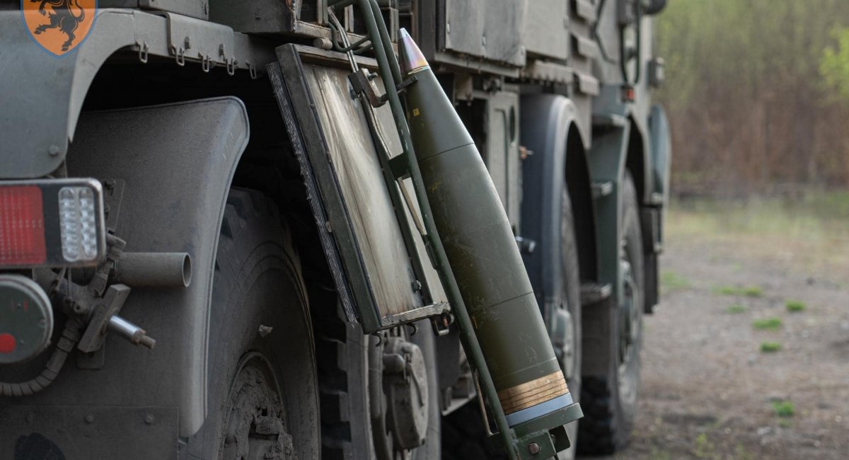 Illustrative photo: 155mm shell waiting to be loaded inside a 2S22 Bohdana artillery system / Photo credit: 43rd Mechanized Brigade of the Ukrainian Armed Forces