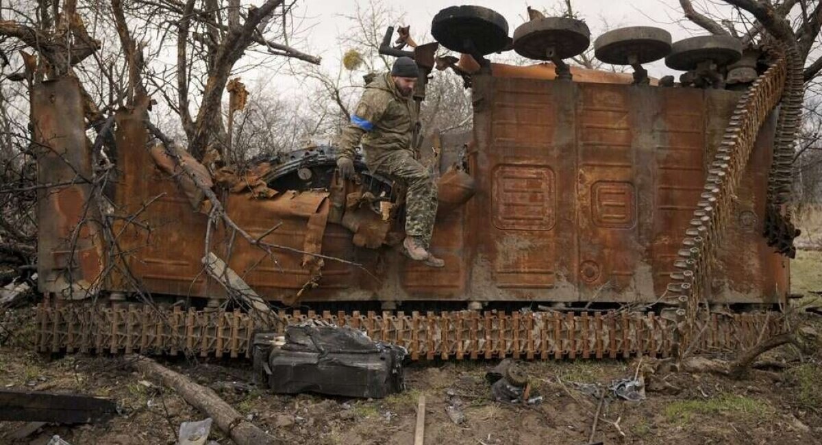 Photo for illustration / Russian military vehicle, that was destroyed by Ukrainian troops