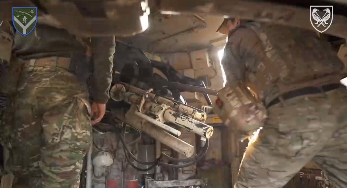 Artillery crew shares its motivation and expertise in combat operations / screenshot from video 