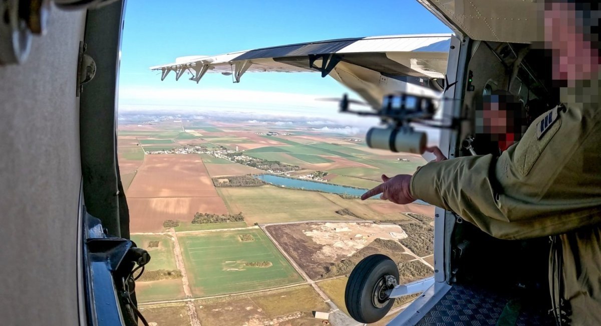 Launch of an FPV drone from a French Air Force utility aircraft / Photo credit: CEAM
