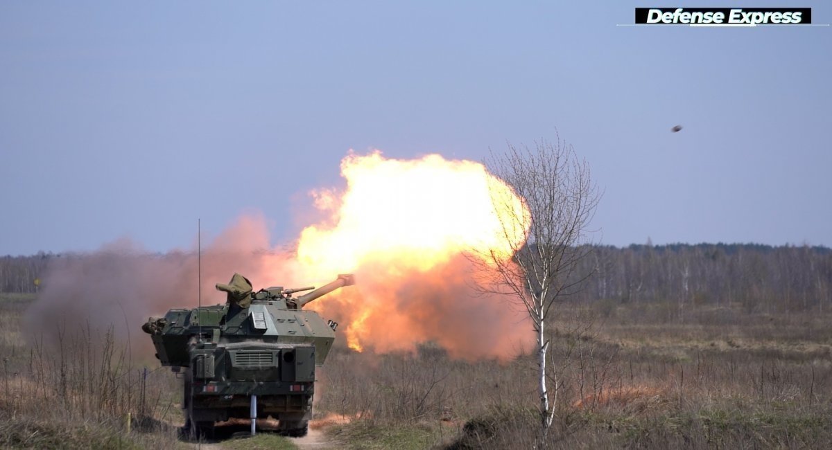 Dana-M2 self propelled artillery gun during testing in Ukraine