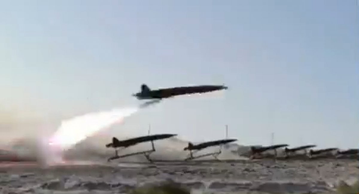 Testing of the Chinese TM-300 long-range jet-powered drone / Video screenshot