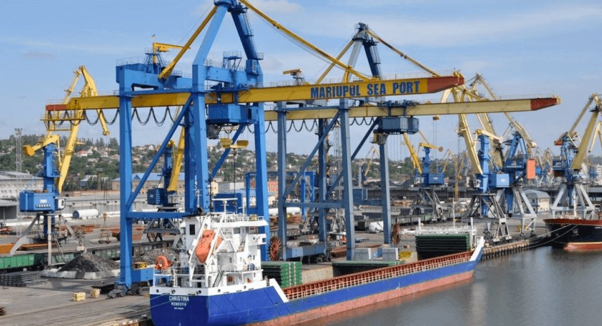 The sea port in temporarily occupied Mariupol / Open source illustrative photo