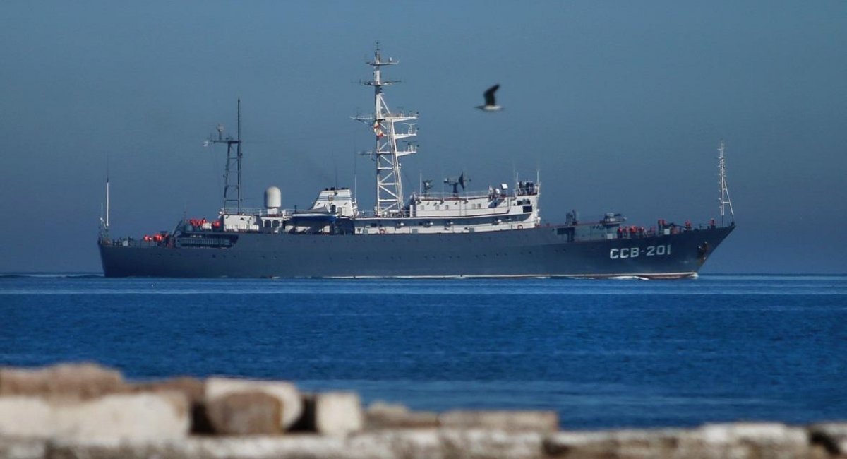 The Priazovye SSV-201 reconnaissance ship of the Black Sea Fleet of the russian navy / Open source illustrative photo